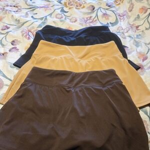 Set of 3 Stretch Skorts in Black, Pnuy Butter and Brown